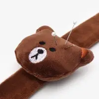 Игольница на браслете &laquo;Мишка&raquo;, 23&times;6.5 см, тёмно-коричневая