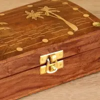 Шкатулка &laquo;Дельфины&raquo;, 15.5&times;10.5&times;5.5 см, дерево шишам, латунь