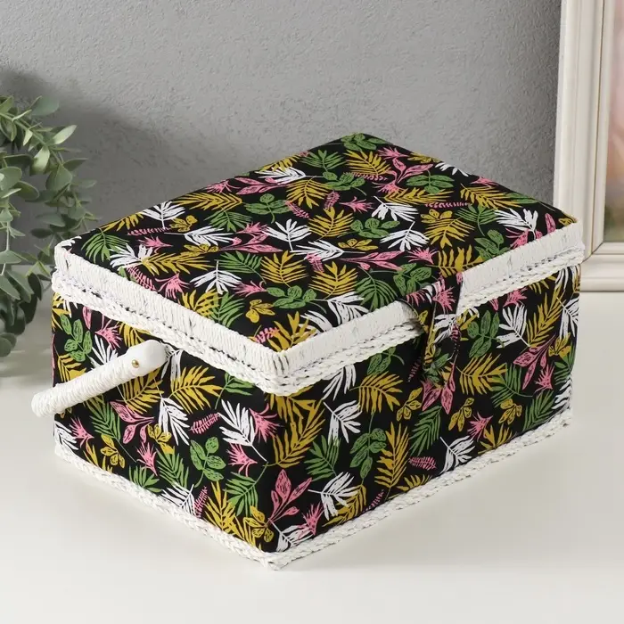 Шкатулка для рукоделия и шитья &laquo;Лесные веточки на чёрном&raquo;, хранение ниток, иголок, мелочи, 19&times;26&times;14.5 см