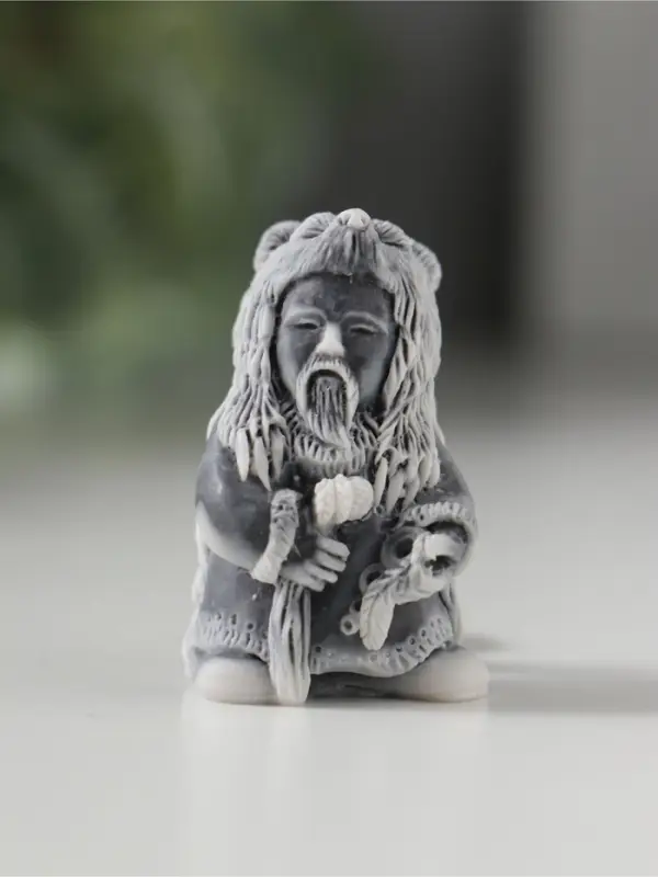 Брелок "Шаман в шкуре медведя" маленький, 4,1см