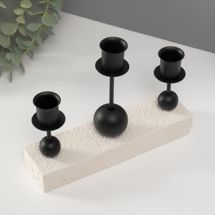 Подсвечник гипс, металл на 3 свечи  Подсвечник гипс, металл на 3 свечи "Три шарика" d=2,5 см 5,5х20,4х15 см