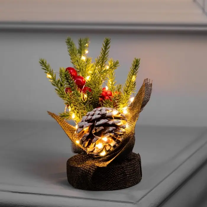 Фигура светодиодная &laquo;Зимняя рябина&raquo; 19&times;13&times;13 см, 10 LED, от батареек AG13&times;3 (в комплекте), свечение тёплое белое