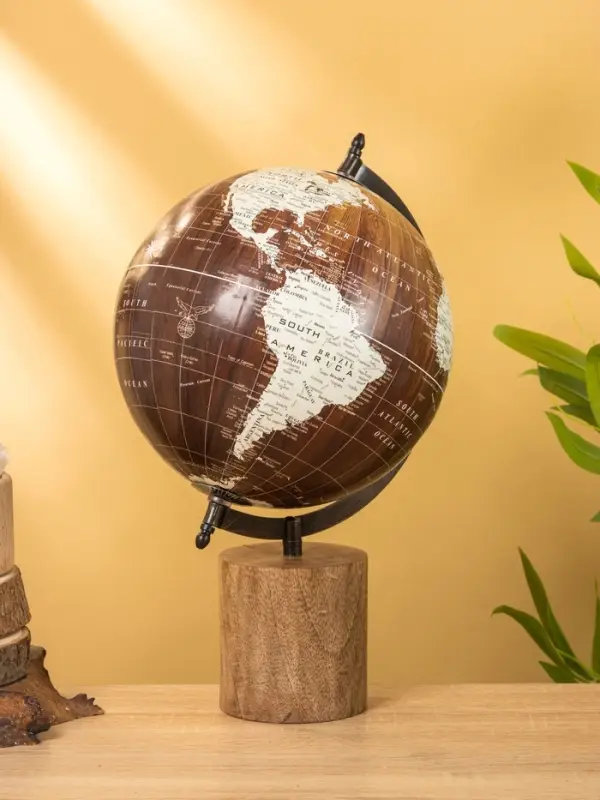 Глобус сувенирный, 23×20×34.5 см, подставка дерево