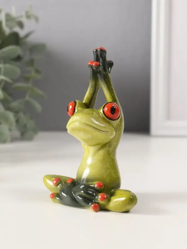 Фигурка полистоун лак &laquo;Лягушка: йог&raquo;, 7&times;9.5&times;4 см, МИКС