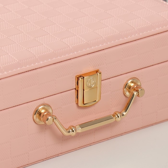 Шкатулка кожзам для украшений  Шкатулка кожзам для украшений "Кейс. Шахматка" розовая 17,5х24х9 см