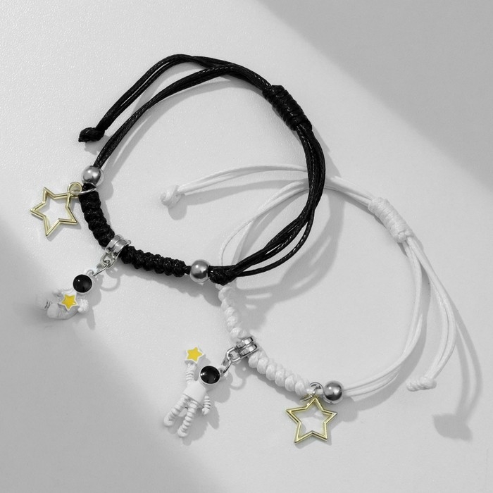 Браслеты «Неразлучники» космонавты со звёздами, цвет чёрно-белый, 7 см Браслеты «Неразлучники» космонавты со звёздами, цвет чёрно-белый, 7 см