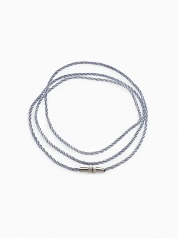 Шнурок гайтан 60 см d=2 мм, цвет серебряный, винтовой замок серебро Шнурок гайтан 60 см d=2 мм, цвет серебряный, винтовой замок серебро