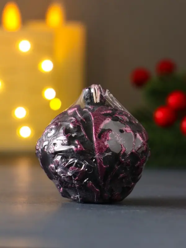 Свеча "Новогодний шарик", 55х55 мм, розовая роспись