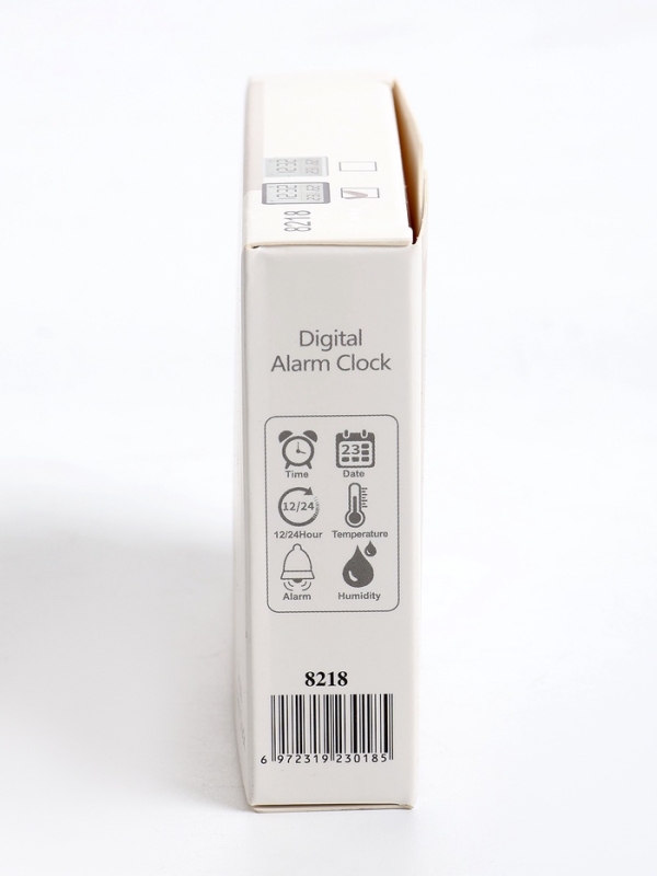 Часы настенные электронные, термометр, гигрометр, 7.3 х 1.5 х 9.3 см Часы настенные электронные, термометр, гигрометр, 7.3 х 1.5 х 9.3 см