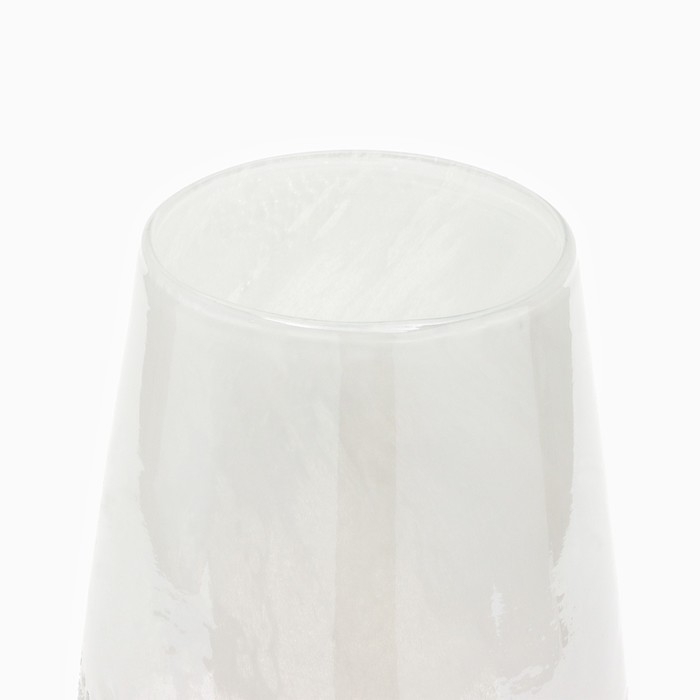 Ваза для цветов «Нежность» из цветного стекла 24×14,2×14,2 см Ваза для цветов «Нежность» из цветного стекла 24×14,2×14,2 см