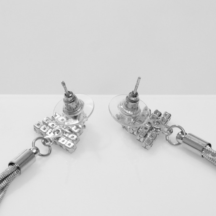 Серьги висячие со стразами «Одиссея» треугольник, цвет белый в серебре