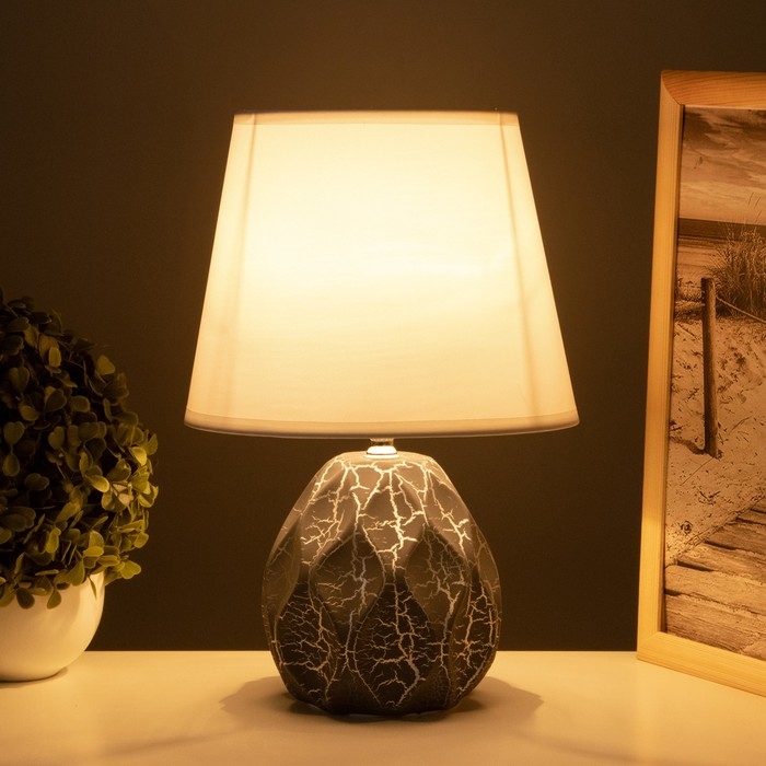 Лампа настольная Лампа настольная "Иветт" 1х40Вт Е14 черный 20х20х30см