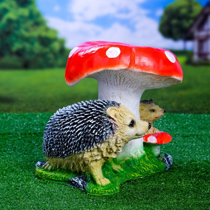 Садовая фигура  Садовая фигура "Гриб с двумя ежами" 26х30х30см