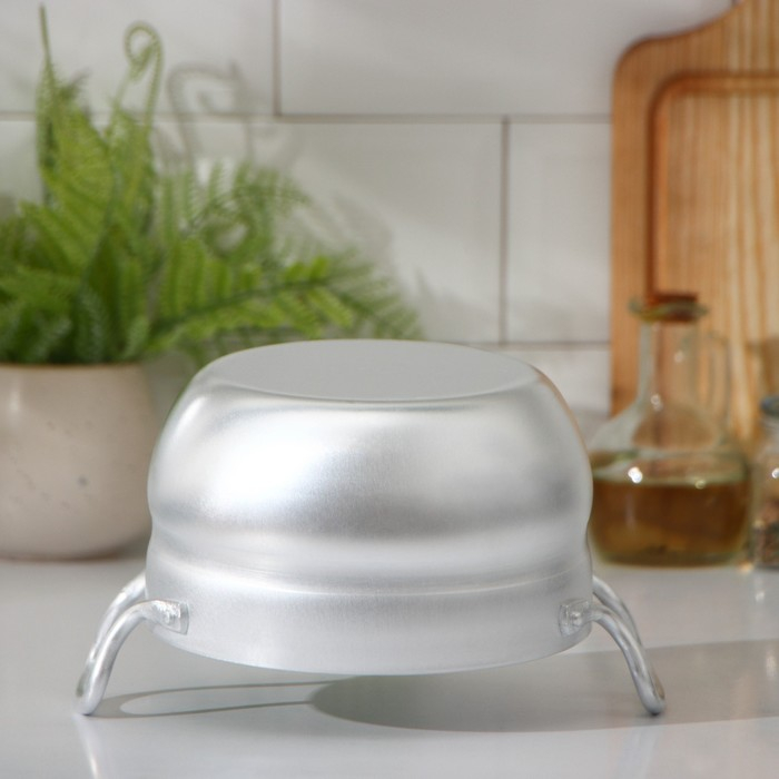 Кастрюля алюминиевая, 1.7 л, металлическая крышка Кастрюля алюминиевая, 1.7 л, металлическая крышка