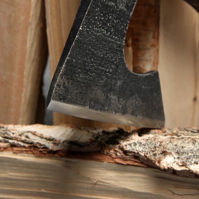 Топор охотничий кованый ТУНДРА ПРОФИ, топорище высшего сорта Топор охотничий кованый ТУНДРА ПРОФИ, топорище высшего сорта "дуб" воск, с чехлом, 1200 г