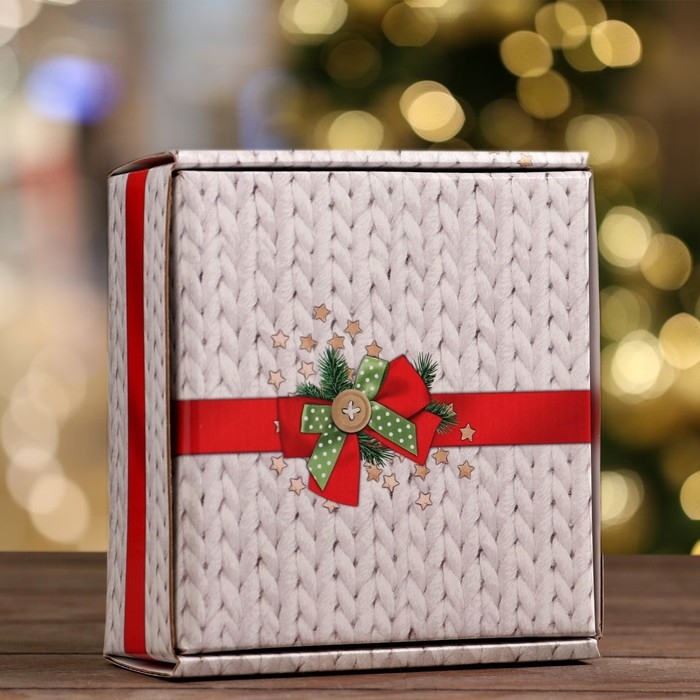 Новый год. Коробка подарочная, крышка-дно, Новый год. Коробка подарочная, крышка-дно, "Тёплый Новый Год", 14,5 х 14,5 х 6 см.