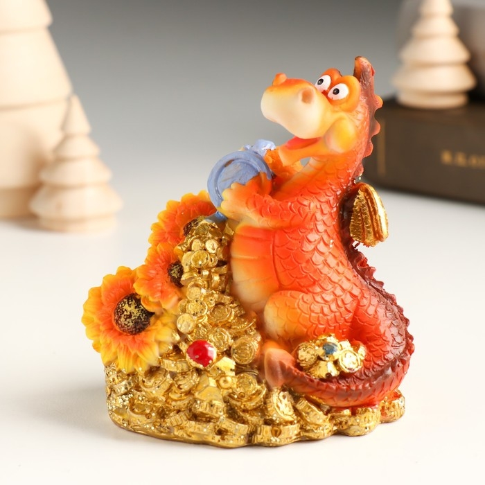 Копилка полистоун Копилка полистоун "Пухлый дракоша с монетами и подсолнухами" 8,3х6,2х9 см