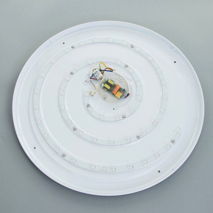 Светильник светодиодный Волна 1х60Вт LED ПДУ 3000-6500К 50х50х6см Светильник светодиодный Волна 1х60Вт LED ПДУ 3000-6500К 50х50х6см