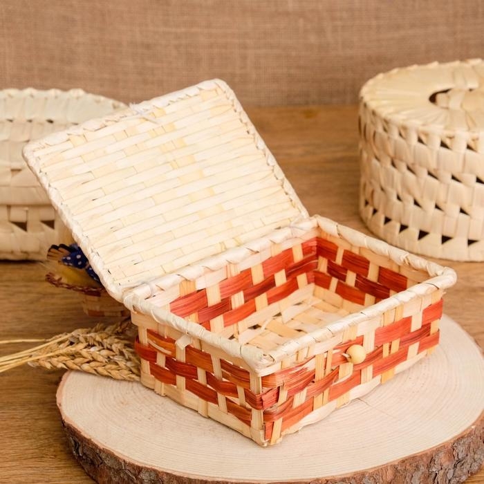 Оберег - шкатулка «Домовой», на сундучке, 12х17х19 см, микс Оберег - шкатулка «Домовой», на сундучке, 12х17х19 см, микс