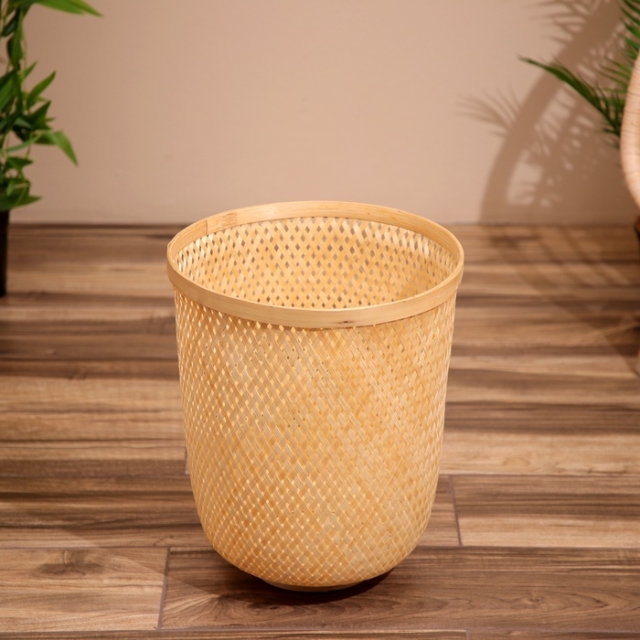 Корзина плетёная, из бамбука 35х35х43 см Корзина плетёная, из бамбука 35х35х43 см
