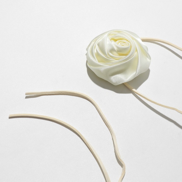 Чокер «Танго» роза бутон, цвет белый Чокер «Танго» роза бутон, цвет белый