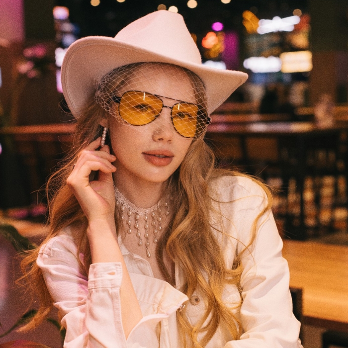 Серьги-кольца «Нежность жемчуга» кольца малые, цвет белый в золоте, d=3,5 см Серьги-кольца «Нежность жемчуга» кольца малые, цвет белый в золоте, d=3,5 см