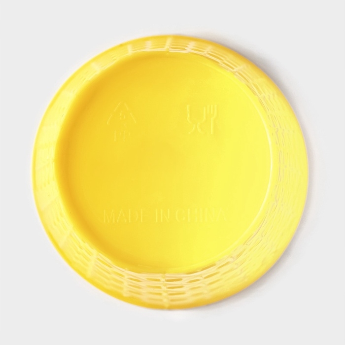 Стакан пластиковый с трубочкой и крышкой Доляна «Ананас», 450 мл, цвет жёлтый