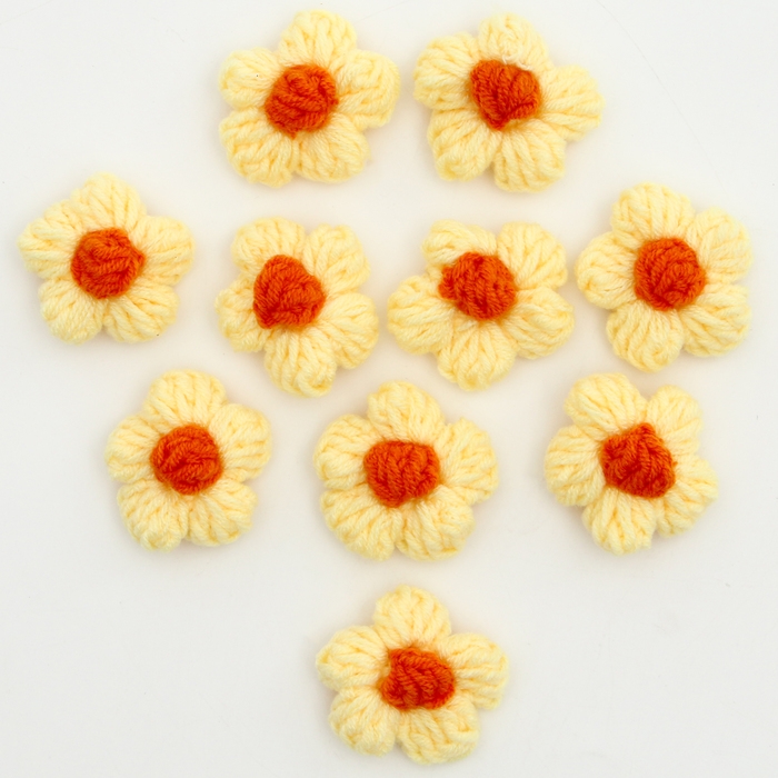 Цветок вязаный, набор 10 шт., размер 1 шт., 4 × 1,5 см, цвет жёлтый Цветок вязаный, набор 10 шт., размер 1 шт., 4 × 1,5 см, цвет жёлтый