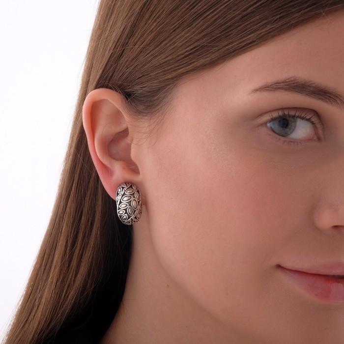 Клипсы «Грейс» лепестки, цвет чернёное серебро Клипсы «Грейс» лепестки, цвет чернёное серебро