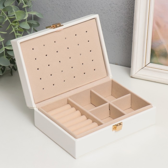 Шкатулка кожзам для украшений  Шкатулка кожзам для украшений "Матовая гладь. Прямоугольная" белая 16х11,5х5,5 см