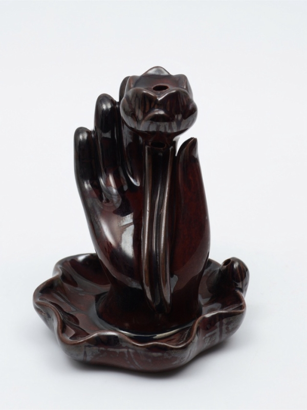 Подставка для благовоний TAKE IT EASY «Рука с лотосом», набор благовоний конусы, стелющийся дым, 4.3×3.5×6см