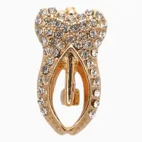 Брошь &laquo;Зуб&raquo;, белая в золоте