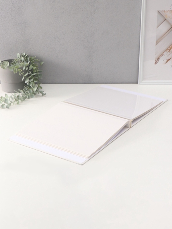 Фотоальбом магнитный 20 листов Фотоальбом магнитный 20 листов "Лисёнок с сердечками" кожзам, в коробке 2,6х32х33,5 см