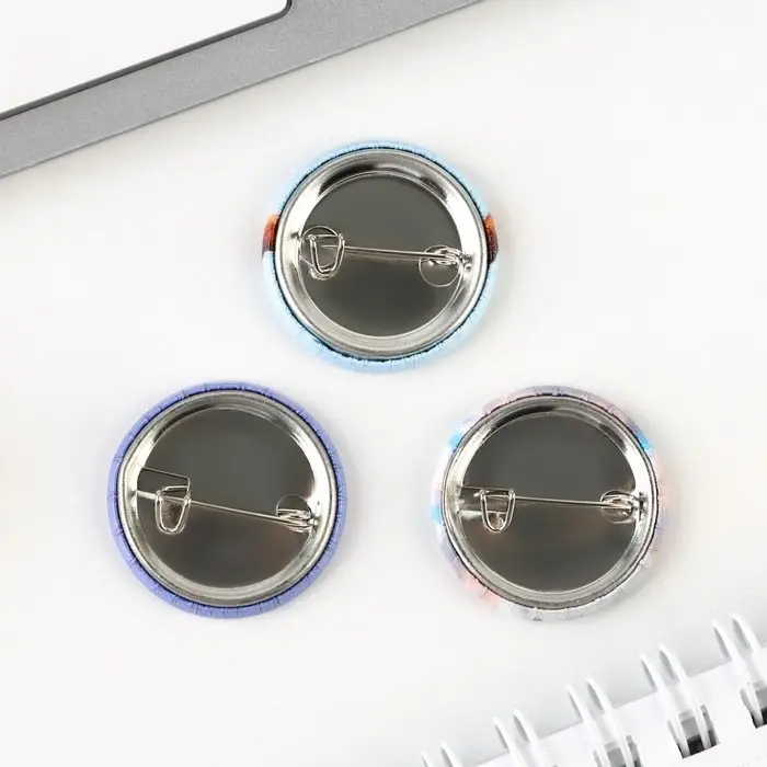 Значок закатной на открытке, набор 3 шт, «Время творить», d=25мм. Значок закатной на открытке, набор 3 шт, «Время творить», d=25мм.