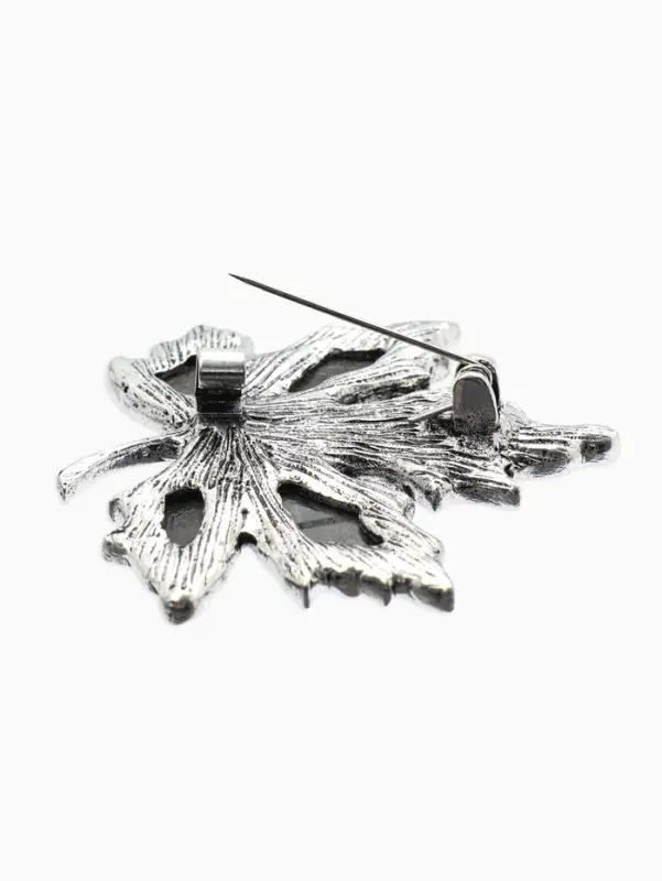 Брошь-кулон &laquo;Галиотис. Лист клёна&raquo;, зелёная в чернёном серебре