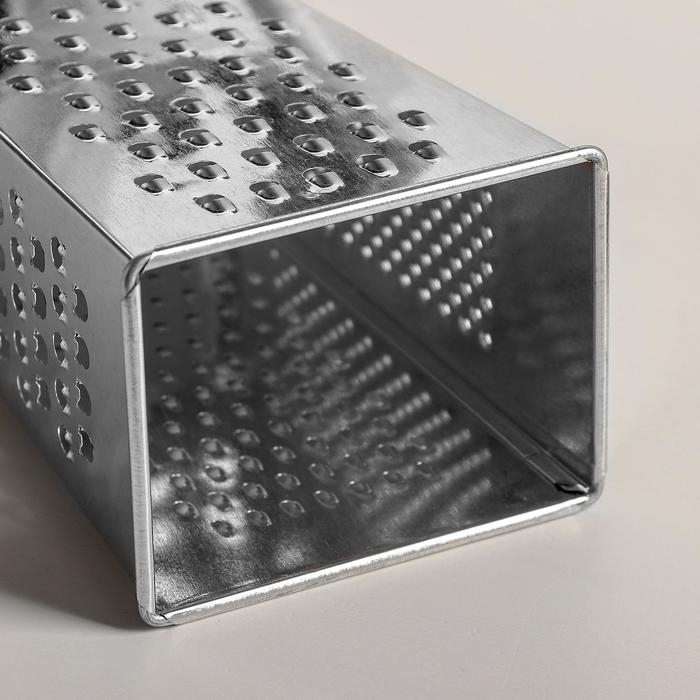 Тёрка «Комфорт», 4 грани с контейнером 450 мл и круглой ручкой, 11×8,5×28 см, цвет МИКС Тёрка «Комфорт», 4 грани с контейнером 450 мл и круглой ручкой, 11×8,5×28 см, цвет МИКС