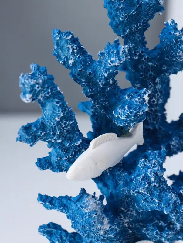 Сувенир полистоун "Рыбки у синих кораллов" 6,5х14х19,5 см