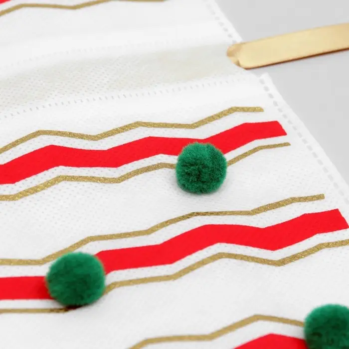 Мешок подарочный новогодний &laquo;Помпоны&raquo;, 20&times;30 см