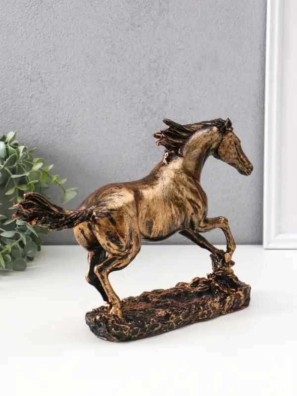 Фигура Фигура "Лошадь бегущая" 9х32х22 см