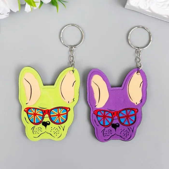 Брелок пластик Брелок пластик "Бульдог в очках" МИКС 6,8х5,5 см