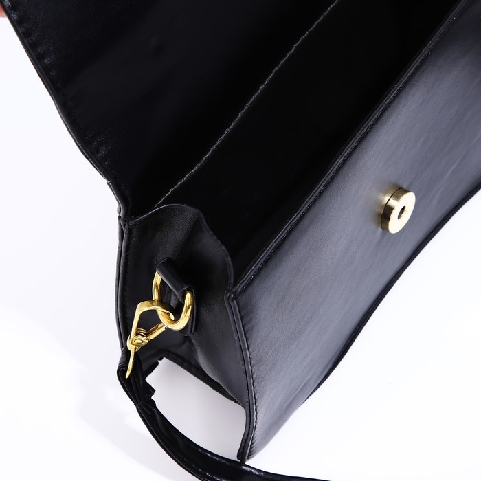 Сумка-мессенджер на магните, цвет чёрный Сумка-мессенджер на магните, цвет чёрный