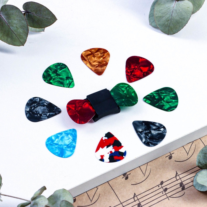 Набор медиаторов: держатель на гриф гитары + 10 медиаторов Music Life, 0,46мм, микс Набор медиаторов: держатель на гриф гитары + 10 медиаторов Music Life, 0,46мм, микс