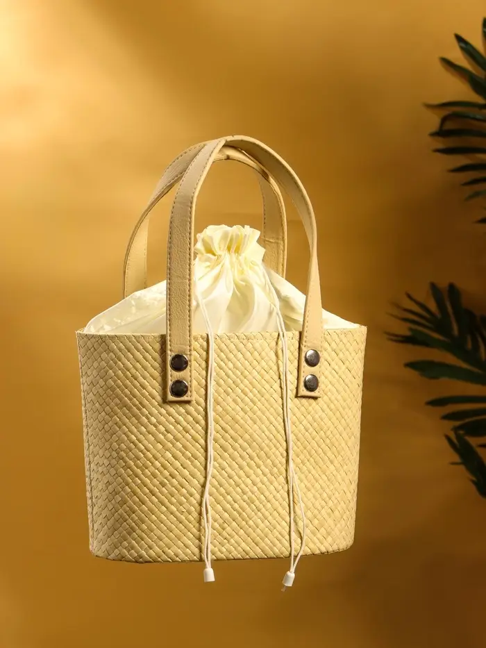 Сумка плетёная из пандана, 23×13×35 см, бежевая