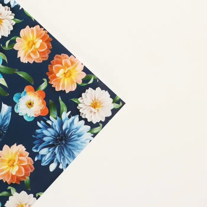 Бумага упаковочная глянцевая «8 марта», 70 х 100 см