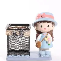 Фигура - карандашница&laquo;Девочка с цветами&raquo; полистоун, 8.4&times;15&times;15.5 см