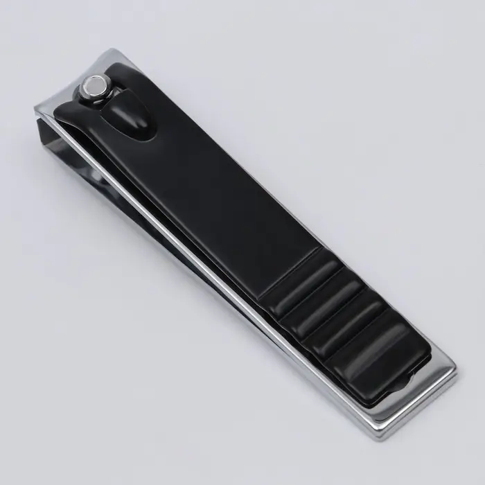 Кусачки книпсер маникюрные, 5.5 см, в коробке, цвет чёрный, серебристый