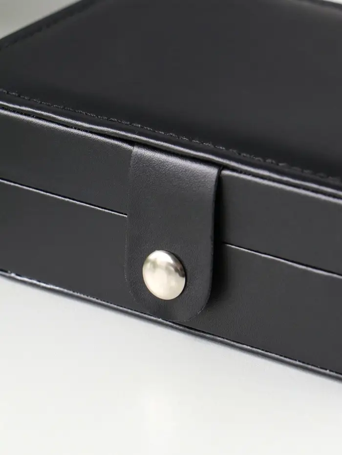 Шкатулка кожзам для украшений "Матовая гладь" чёрная 16,5х11,5х5,5 см