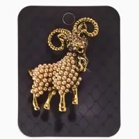Брошь новогодняя &laquo;Жемчуг. Коза рогатая&raquo;, бежевая в чернёном золоте