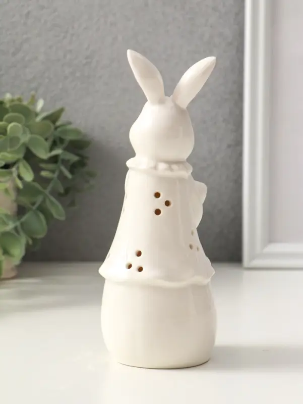 Сувенир керамика свет "Зайка с тюльпаном" белый 6х6х16 см