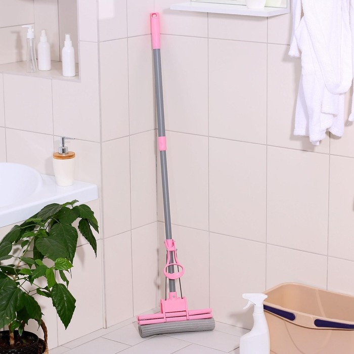 Швабра для мытья пола PVA с телескопической ручкой Raccoon, с двойным роликом, 27×78,2(120) см Швабра для мытья пола PVA с телескопической ручкой Raccoon, с двойным роликом, 27×78,2(120) см